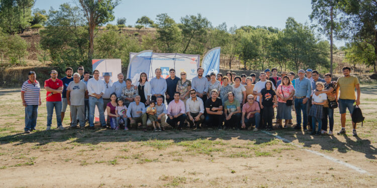 Portezuelo inicia obras de nuevo espacio deportivo gracias al plan 21 canchas para Ñuble del Gobierno Regional.