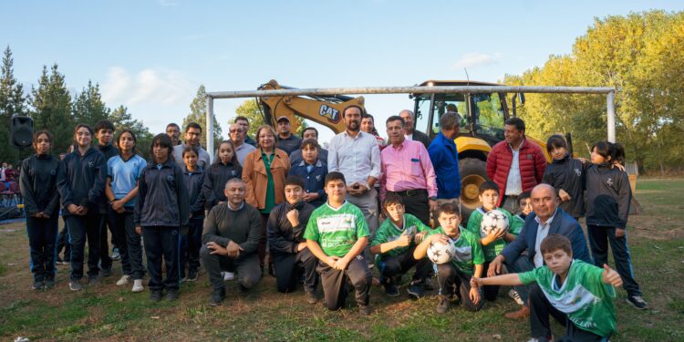 Inician obras del tercer espacio deportivo del Plan “21 Canchas para Ñuble”