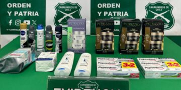 En San Carlos sujeto intimidó a vendedores para robar en local comercial.