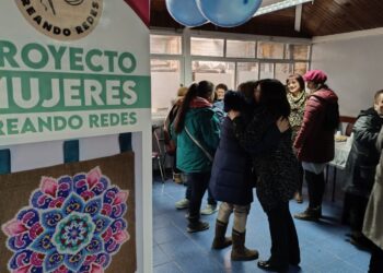 Realizan primera exposición del proyecto Fondart ‘Mujeres Creando Redes’.