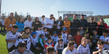 En Trehuaco se inaugura la primera de las 21 canchas para Ñuble ·