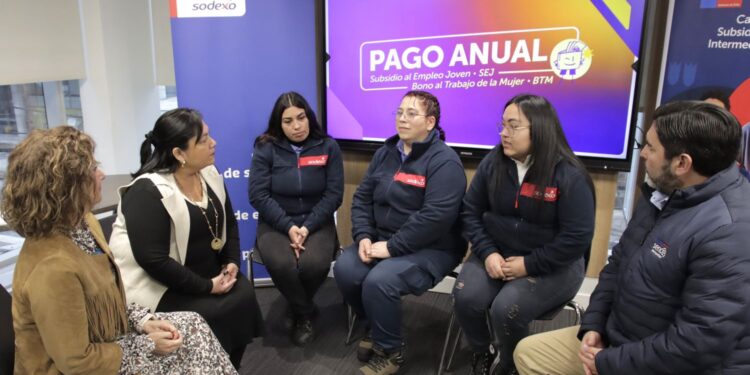 SENCE INICIÓ PAGO ANUAL DEL BONO TRABAJO MUJER Y DEL SUBSIDIO AL EMPLEO JOVEN.