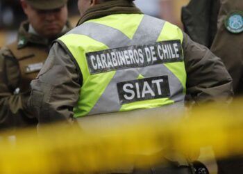 Carabineros investiga accidente de tránsito en Chillán Viejo, donde una menor se encuentra grave.