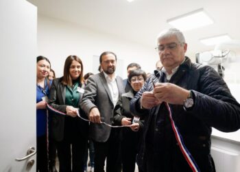 Cesfam Michell Chandía de Coihueco inauguró equipo de rayos osteopulmonar.