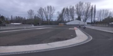 Patinodromo de Quillón:INAUGURAN PATINODROMO DE QUILLÓN, OBRA ANHELADA POR LOS DEPORTISTAS LOCALES Y REGIONALES.