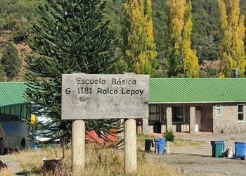 Escuela Ralco Lepoy recibe 40 nuevas literas para sus alumnos  donadas por Fundación Te Apoyamos●