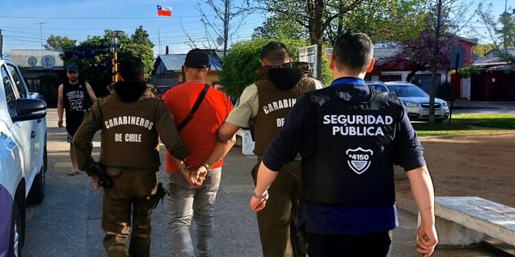 Individuo amenazó de muerte a funcionaria de Cesfam en San Carlos.