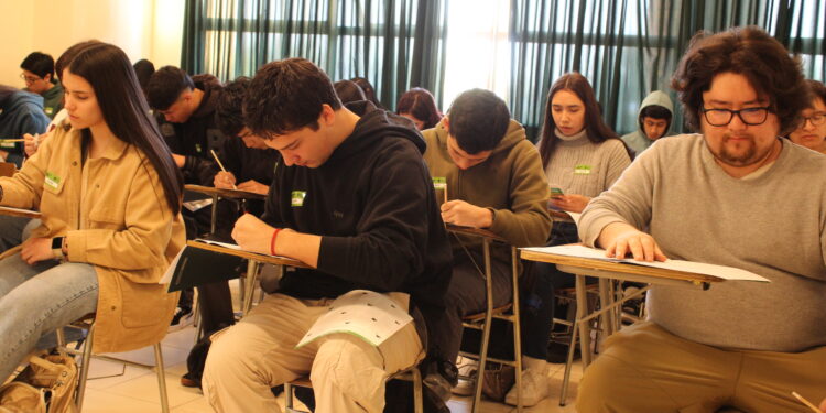 Santo Tomás Chillán realizó último ensayo PAES 2024.