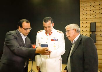 CHILLÁN VIEJO CONDECORÓ A COMANDANTE DEL REGIMIENTO CON LA ORDEN AL MÉRITO SAN BARTOLOMÉ.