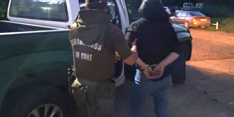 Detienen a mujer que permanecía prófuga y que incumplía arresto domiciliario.