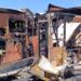 Fiscalía investiga incendio intencional que afectó a cuatro casas y que deja un detenido en San Carlos