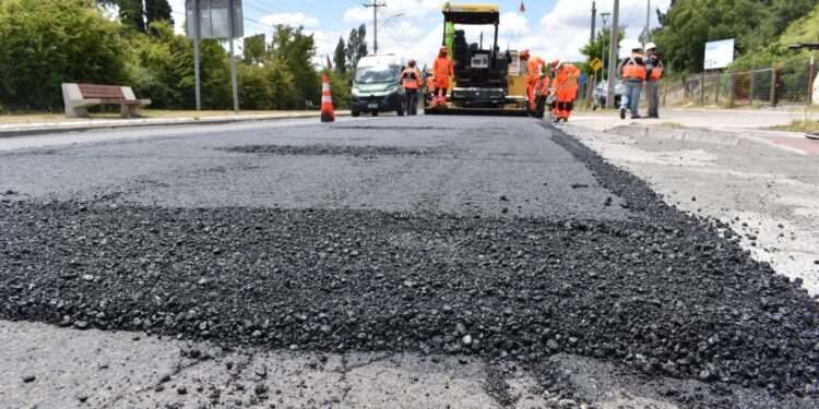 MOP INICIA ANHELADO RECAPADO DE LA RUTA N-48-O BULNES QUILLÓN PARA GARANTIZAR SU SEGURIDAD Y CONECTIVIDAD VIAL.