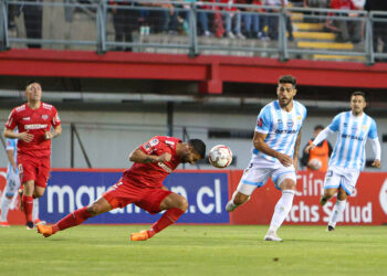 Hoy Ñublense va con todo para llegar a la final de copa Chile.