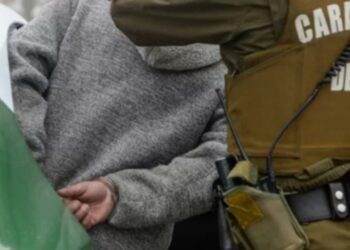 Hermanos asaltaron a una abuelita para robarle varias especies desde su casa en San Carlos.