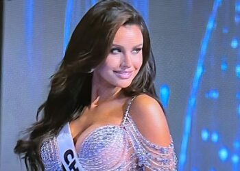 Gran participación de la Chilena Emilia Dides en  Miss Universo.