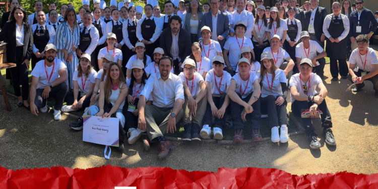 Estudiantes de Gastronomía, Turismo y Hotelería destacan en los Premios Enoturismo Chile 2024.
