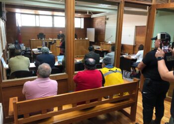 Condenan a 14 implicados en red de delitos sexuales y pornografía infantil más violación y abuso a una niña desde que tenia 8 años en Chillán.