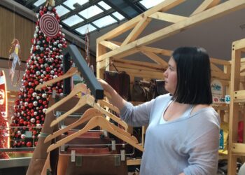 Emprendedores invitan a feria navideña en Mall Arauco Chillán.