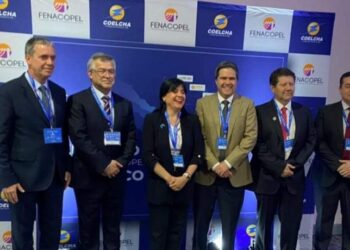 Felipe Harboe llama a apoyar a Cooperativas Eléctricas ante desafíos financieros y climáticos.