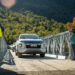 Inspeccionan avance de obras de puentes mecano en la cordillera de San Fabián