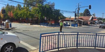 Roban cable en tendido eléctrico y dejan sin energía a varios sectores de San Nicolas.