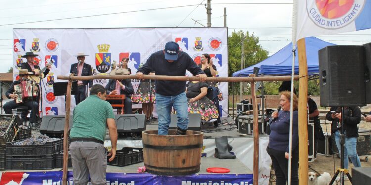 ÉXITO ROTUNDO EN LA CUARTA VERSIÓN DE LA FIESTA DE LA VENDIMIA EN RUCAPEQUÉN.