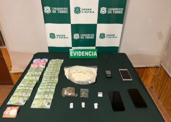 Hay 4 detenidos: Carabineros del OS7 Ñuble desbarató punto de venta de droga ubicado cercano a un jardín infantil en Chillán.