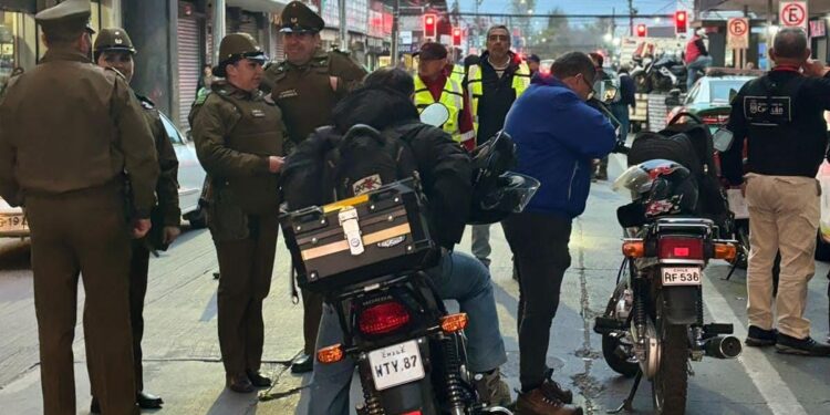 Chillán, Ch.Viejo y San Carlos: Operativo Intercomunal de fiscalización registró 4 detenidos y 8 motos retiradas.