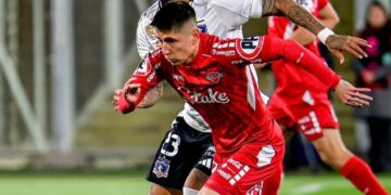 Ñublense empata 2 a 2 ante Colo Colo en el Monumental.