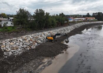 Enrocado protegerá este invierno a familias y el Cesfam de San Nicolás ante posibles crecidas del río Changaral