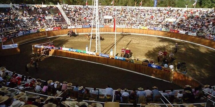 Fué a una fiesta ranchera y lo asaltaron en Ñuble.