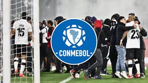 Drástico castigo recibió Colo Colo de la Conmebol.