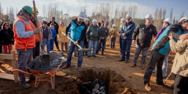 En Ñuble inician obras de sistema sanitario de San Miguel que beneficiará a más de 270 familias