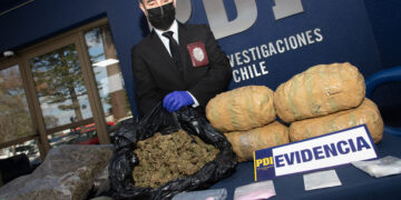 Caso funcionarios de Salud que sustraían droga desde incinerador: Con iniciales entregan identidades de involucrados.