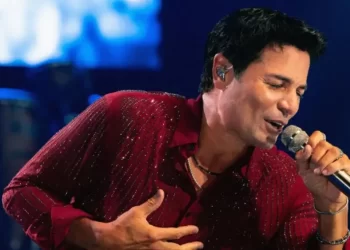 Chayanne suma ocho fechas en Chile y fanáticos se preparan para viajar desde Chillán y Concepción.