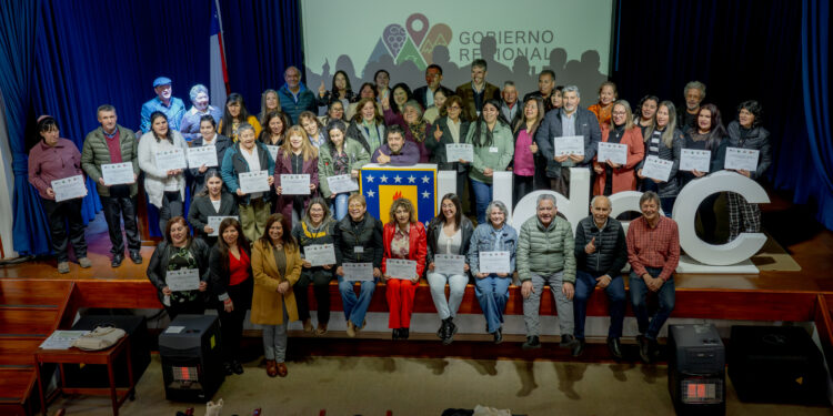 Emprendedores de la Reserva de la Biósfera de Ñuble son certificados y exhiben sus innovadores productos.