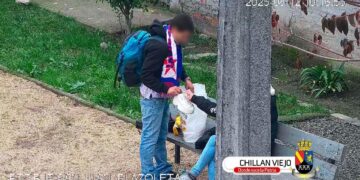 Detienen en la vía pública a individuo que vendía ropa robada en Chillán Viejo.