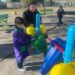 Escuela Diego Portales de Yumbel instala juegos inclusivos para estudiantes con necesidades especiales.