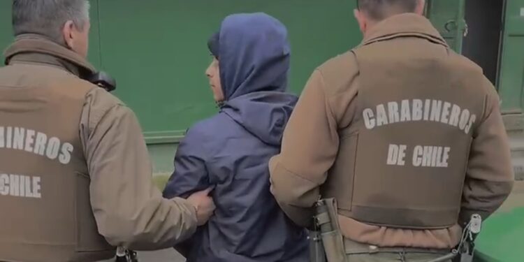 Cinco detenidos tras robo en zona de descanso de la Ruta 5 Sur: tres son adolescentes.