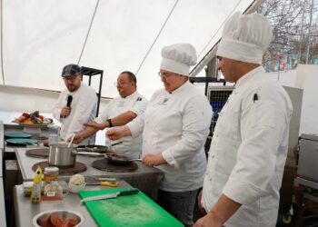 Santo Tomás rescata la cocina tradicional chilena en la Fiesta de la Longaniza 2025.