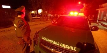 Delincuente con cuchillo, asaltó botillería en una comuna de Ñuble.