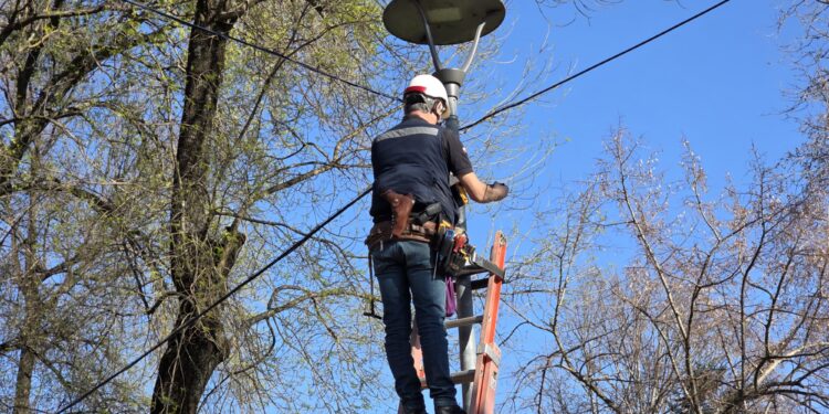 El Carmen inició la instalación de cámaras de seguridad en la comuna.