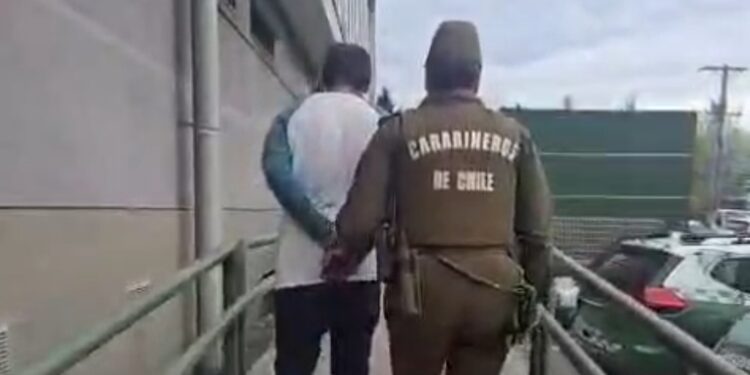 Ladrón robo especies de un auto pero…en Chillán.
