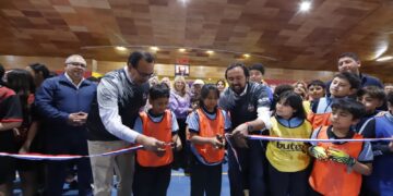 Gimnasio de Chillán Viejo se re-inaugura quedando muy hermoso.