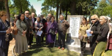 Chillán Viejo resalta su historia con inauguración de memorial de personajes destacados.