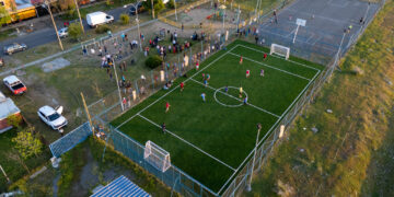 Comunidad de Villa Brisas del Bicentenario de Chillán disfruta de un moderno y seguro espacio deportivo.