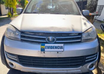 Individuos ingresaron a taller mecánico y se llevaron una camioneta de un cliente en Chillán.