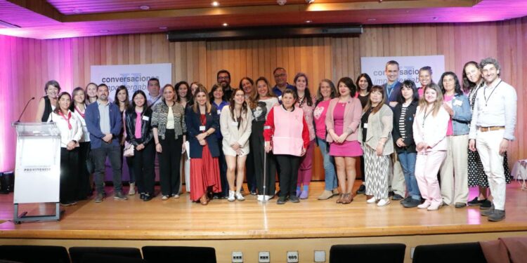II Encuentro “Conversaciones Impostergables”:Estas son las 10 urgencias en cáncer de mama en Chile identificadas por los referentes nacionales.