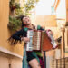 San Carlos celebra el Día de la Música con Pascuala Ilabaca y artistas regionales.