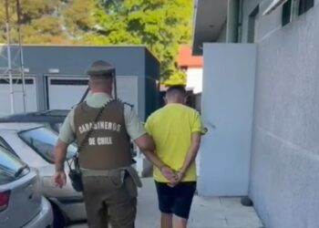 Conductor intentó huir para evitar ser fiscalizado por Carabineros…pero algo llevaba al interior de su vehículo.